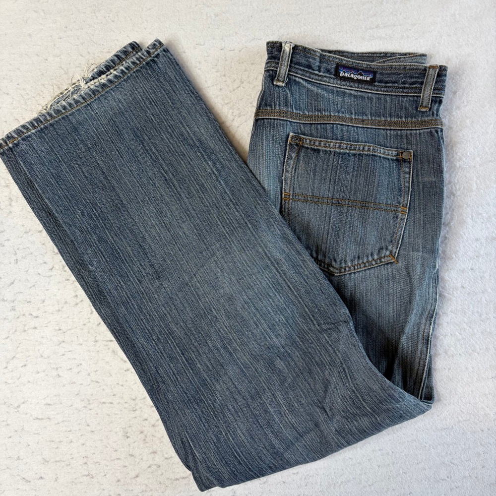 Patagonia Organic Cotton Jeans Mens 33 Blue Distressed Straight Leg